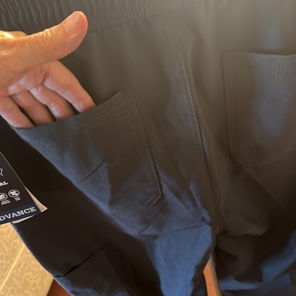 Dickies 4 way stretch scrub pants - Picture 5 of 10